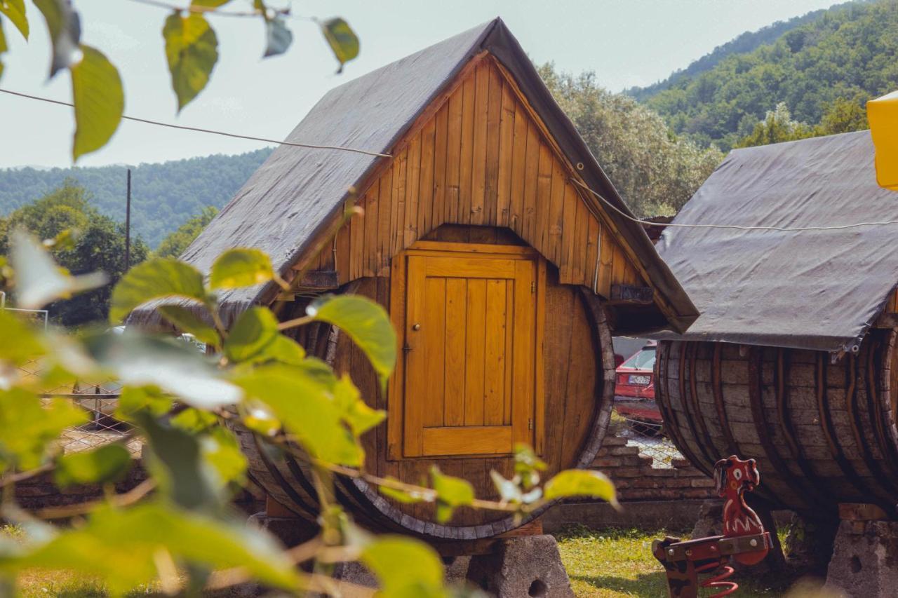 Отель Rafting Kamp Dvije Vrbe Фоча Экстерьер фото